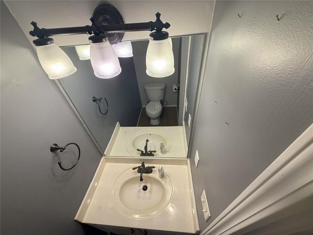 1210 Kilmington Court, Alpharetta, GA 30009