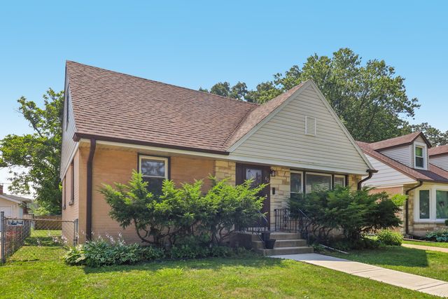 823 Rowe Avenue, Park Ridge, IL 60068