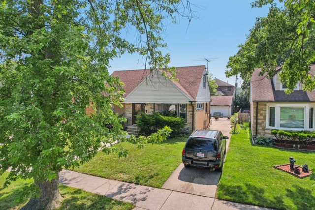 823 Rowe Avenue, Park Ridge, IL 60068
