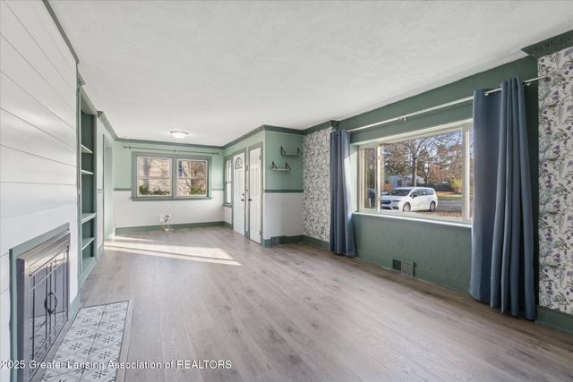 2250 Seminole Drive, Okemos, MI 48864