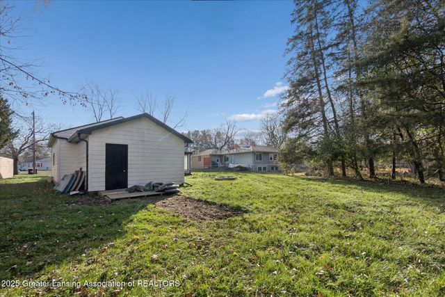 2250 Seminole Drive, Okemos, MI 48864