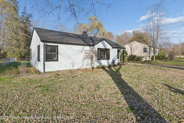 2250 Seminole Drive, Okemos, MI 48864