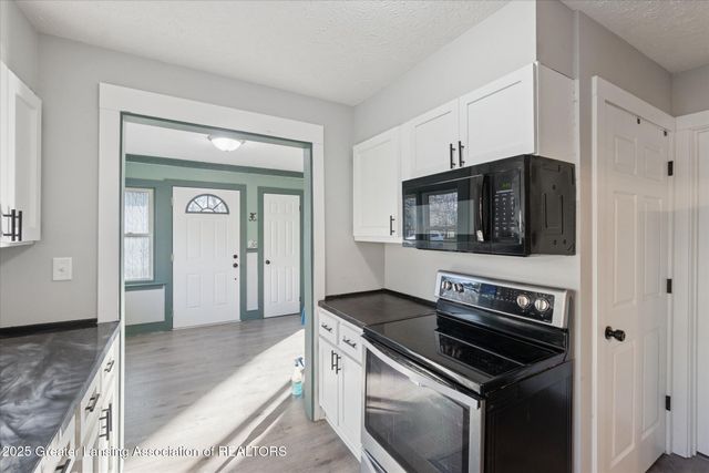 2250 Seminole Drive, Okemos, MI 48864