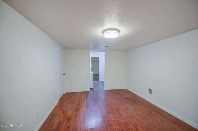 6071 W OSBORN Road, Phoenix, AZ 85033