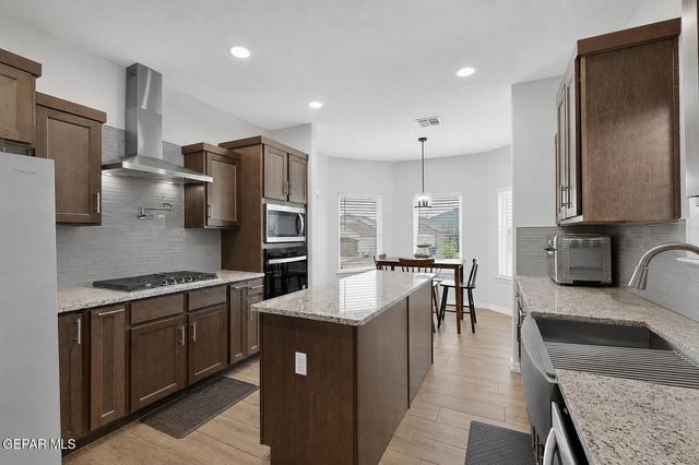 13648 GLEN VISTA Lane, Horizon City, TX 79928