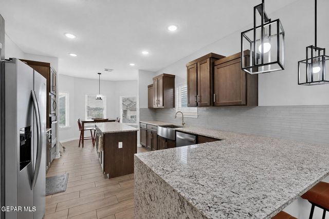 13648 GLEN VISTA Lane, Horizon City, TX 79928
