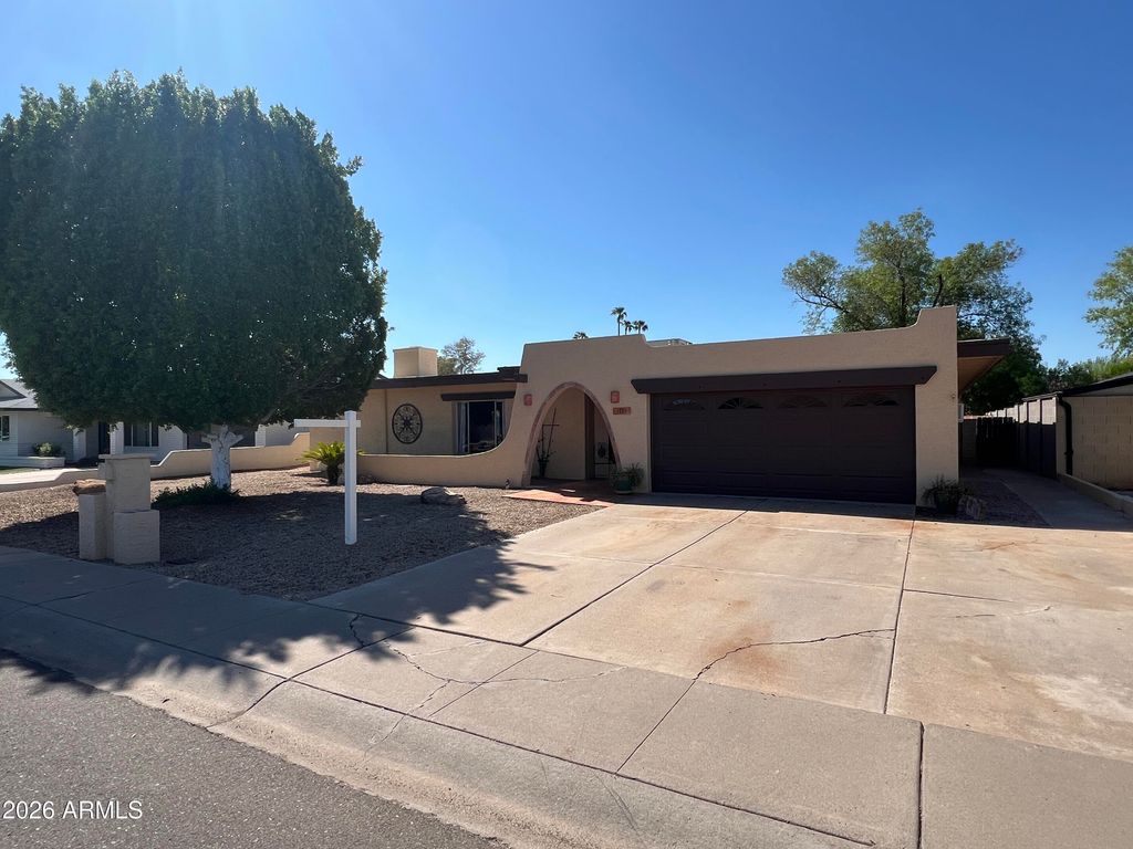 1701 E JULIE Drive, Tempe, AZ 85283 — photo 4