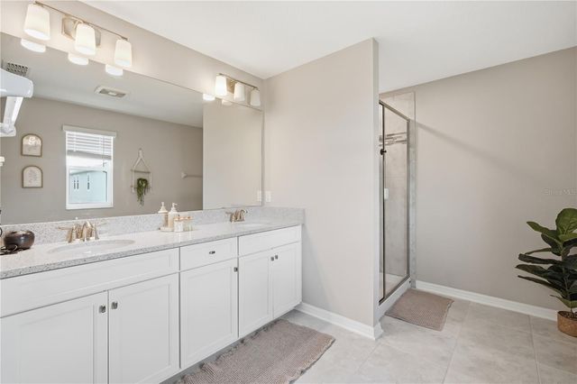 2633 SUNNY PEBBLE LOOP, Zephyrhills, FL 33540