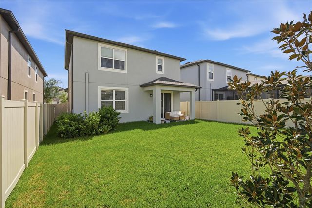 2633 SUNNY PEBBLE LOOP, Zephyrhills, FL 33540