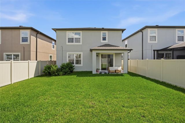 2633 SUNNY PEBBLE LOOP, Zephyrhills, FL 33540