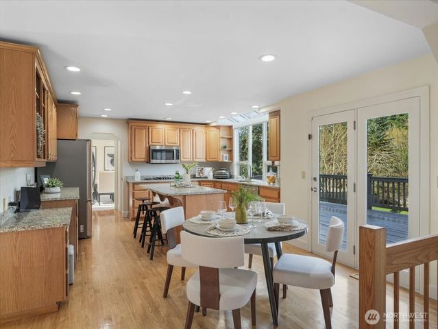 14823 164th Place NE, Woodinville, WA 98072