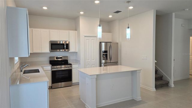 2664 ARMSTRONG AVENUE, Clermont, FL 34714