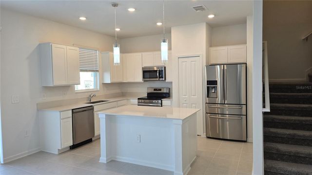 2664 ARMSTRONG AVENUE, Clermont, FL 34714