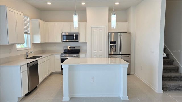 2664 ARMSTRONG AVENUE, Clermont, FL 34714