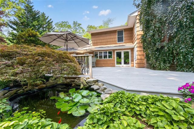 36 Arbor Lane, Dix Hills, NY 11746