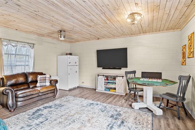 11053 Us 401 N, Fuquay Varina, NC 27526