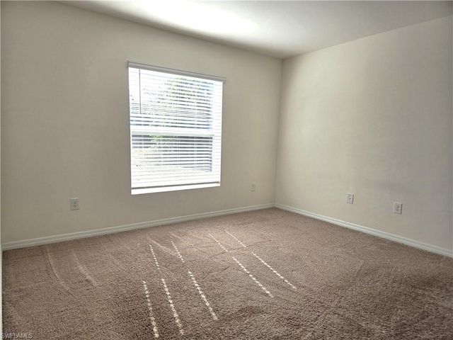 1814 NE 40th LN, Cape Coral, FL 33909