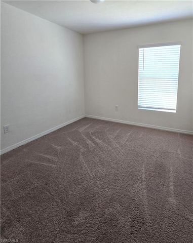 1814 NE 40th LN, Cape Coral, FL 33909