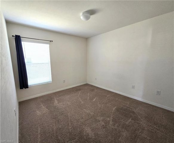 1814 NE 40th LN, Cape Coral, FL 33909