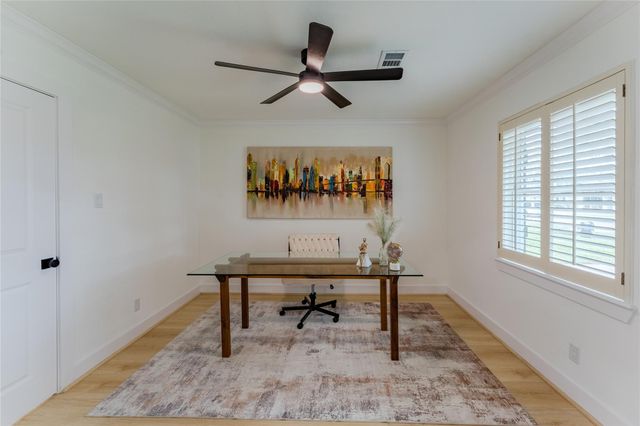 6027 Valkeith Drive, Houston, TX 77096