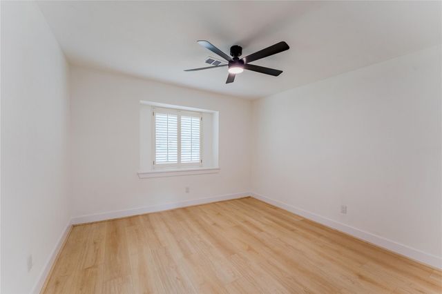 6027 Valkeith Drive, Houston, TX 77096