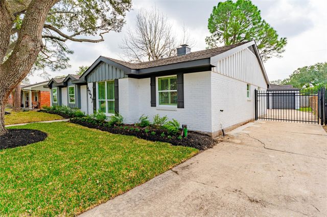 6027 Valkeith Drive, Houston, TX 77096