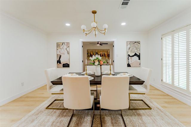 6027 Valkeith Drive, Houston, TX 77096