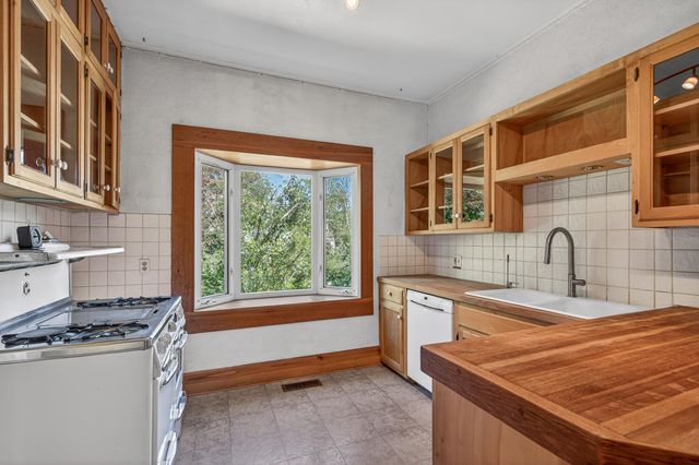 324 Liberty Street, Ashland, OR 97520