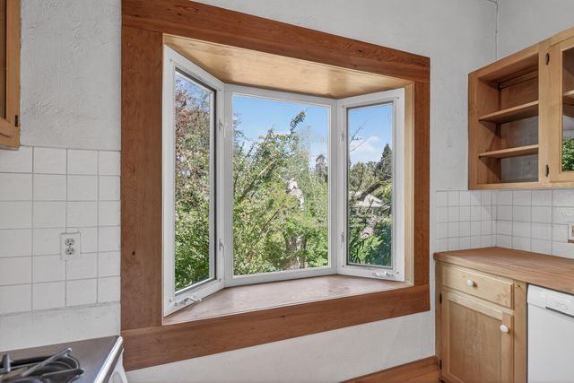 324 Liberty Street, Ashland, OR 97520