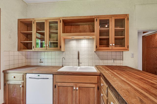 324 Liberty Street, Ashland, OR 97520