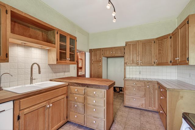 324 Liberty Street, Ashland, OR 97520