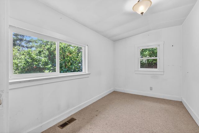 324 Liberty Street, Ashland, OR 97520