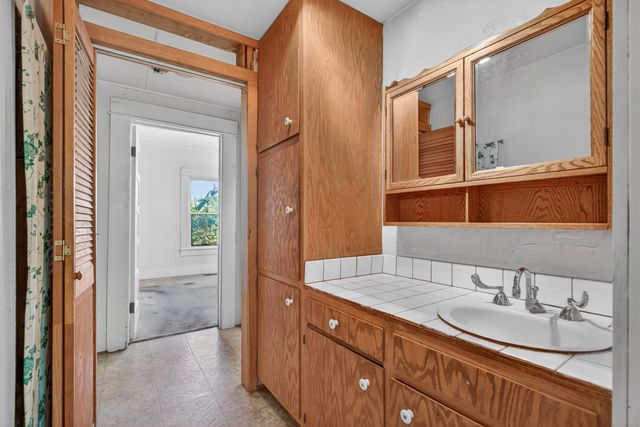 324 Liberty Street, Ashland, OR 97520