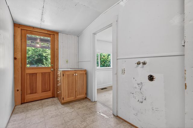 324 Liberty Street, Ashland, OR 97520