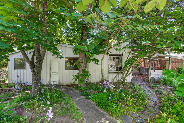 324 Liberty Street, Ashland, OR 97520