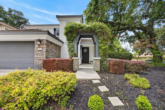 7 Triumph Ct, Sacramento, CA 95831