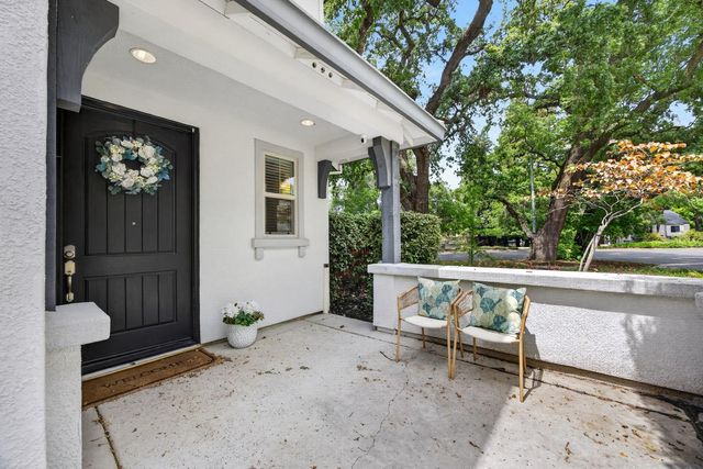 7 Triumph Ct, Sacramento, CA 95831