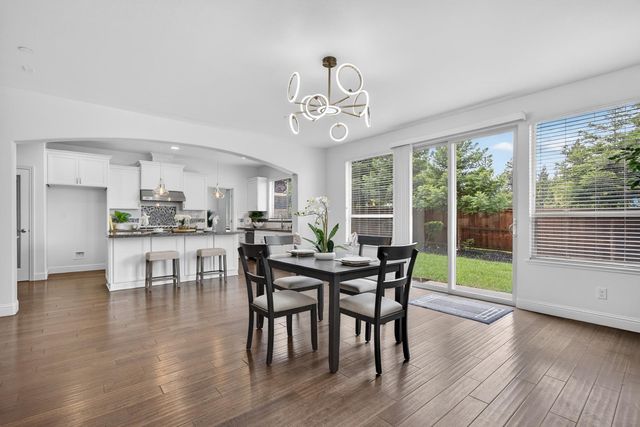 7 Triumph Ct, Sacramento, CA 95831
