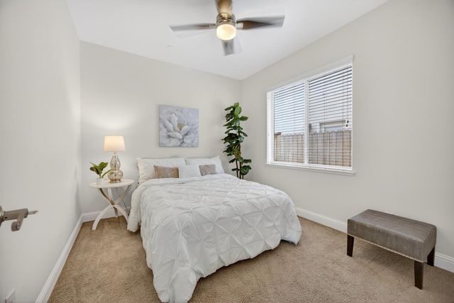 7 Triumph Ct, Sacramento, CA 95831