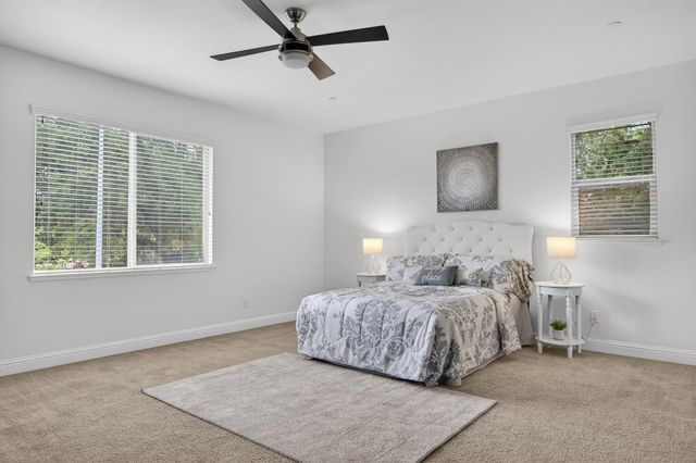7 Triumph Ct, Sacramento, CA 95831