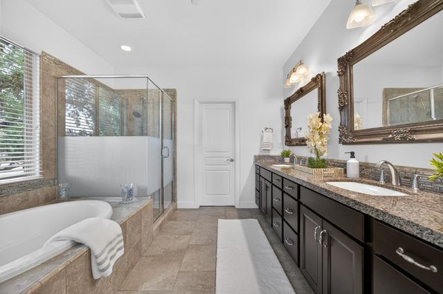 7 Triumph Ct, Sacramento, CA 95831
