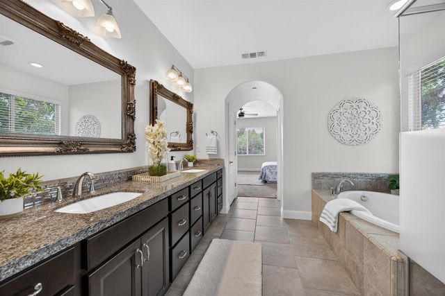 7 Triumph Ct, Sacramento, CA 95831