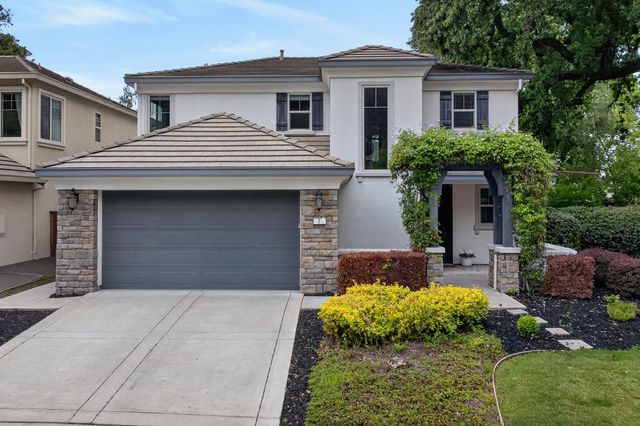 7 Triumph Ct, Sacramento, CA 95831