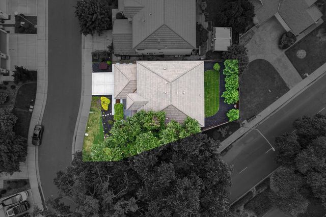 7 Triumph Ct, Sacramento, CA 95831