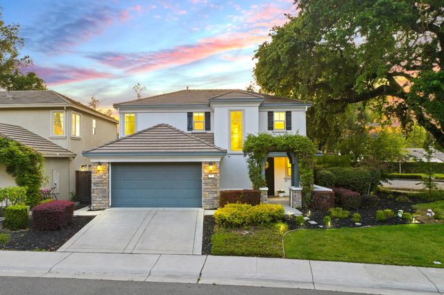 7 Triumph Ct, Sacramento, CA 95831