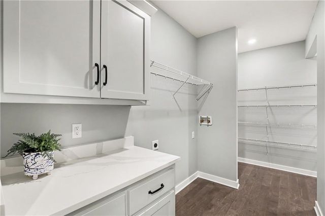 6145 Park Street, Shawnee, KS 66216
