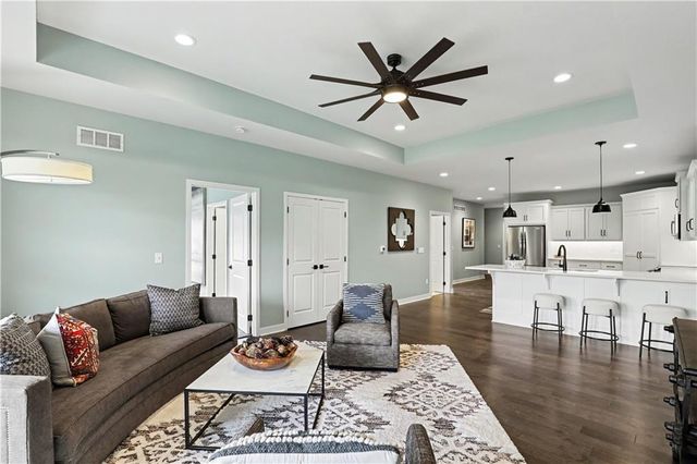 6145 Park Street, Shawnee, KS 66216