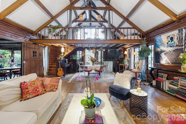 2107 Mandarin Boulevard, Charlotte, NC 28205