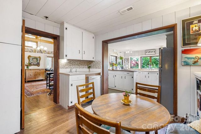 2107 Mandarin Boulevard, Charlotte, NC 28205