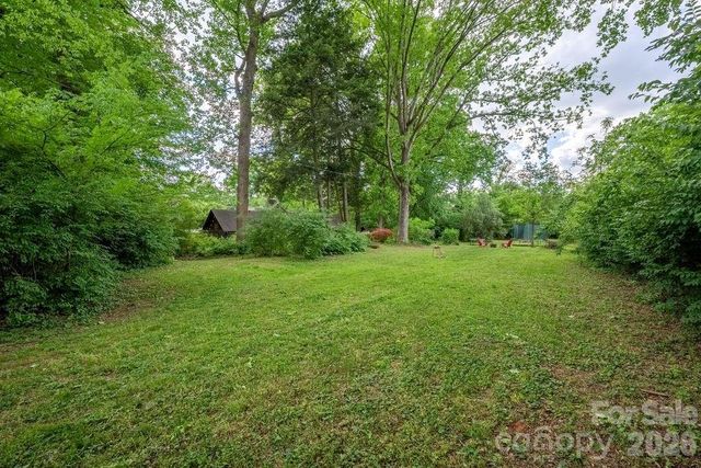 2107 Mandarin Boulevard, Charlotte, NC 28205
